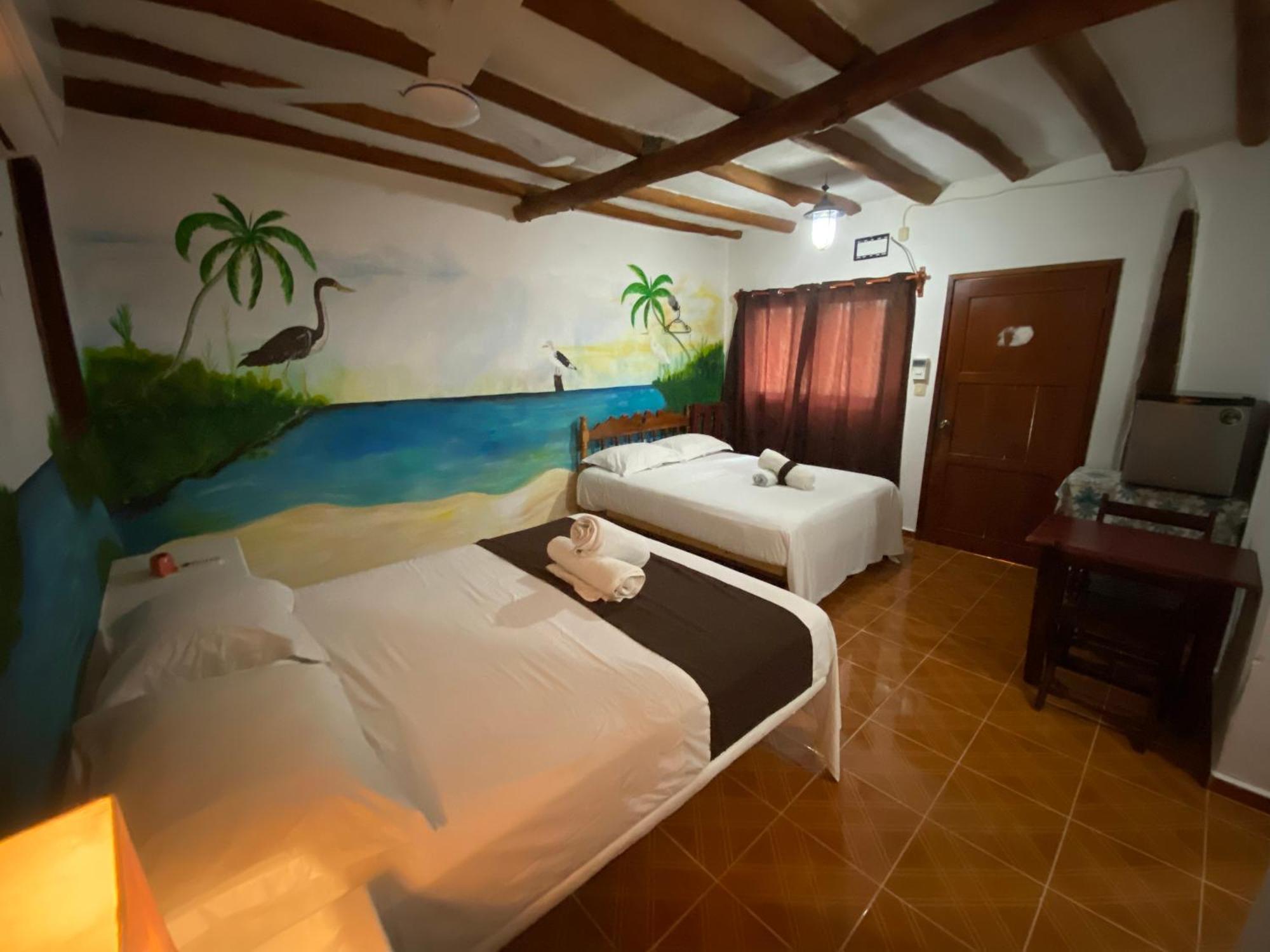 Casa Victor Avila 홀박스아일랜드 외부 사진