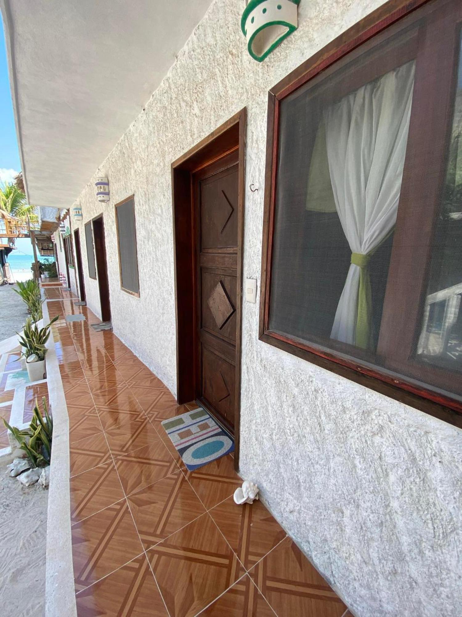 Casa Victor Avila 홀박스아일랜드 외부 사진
