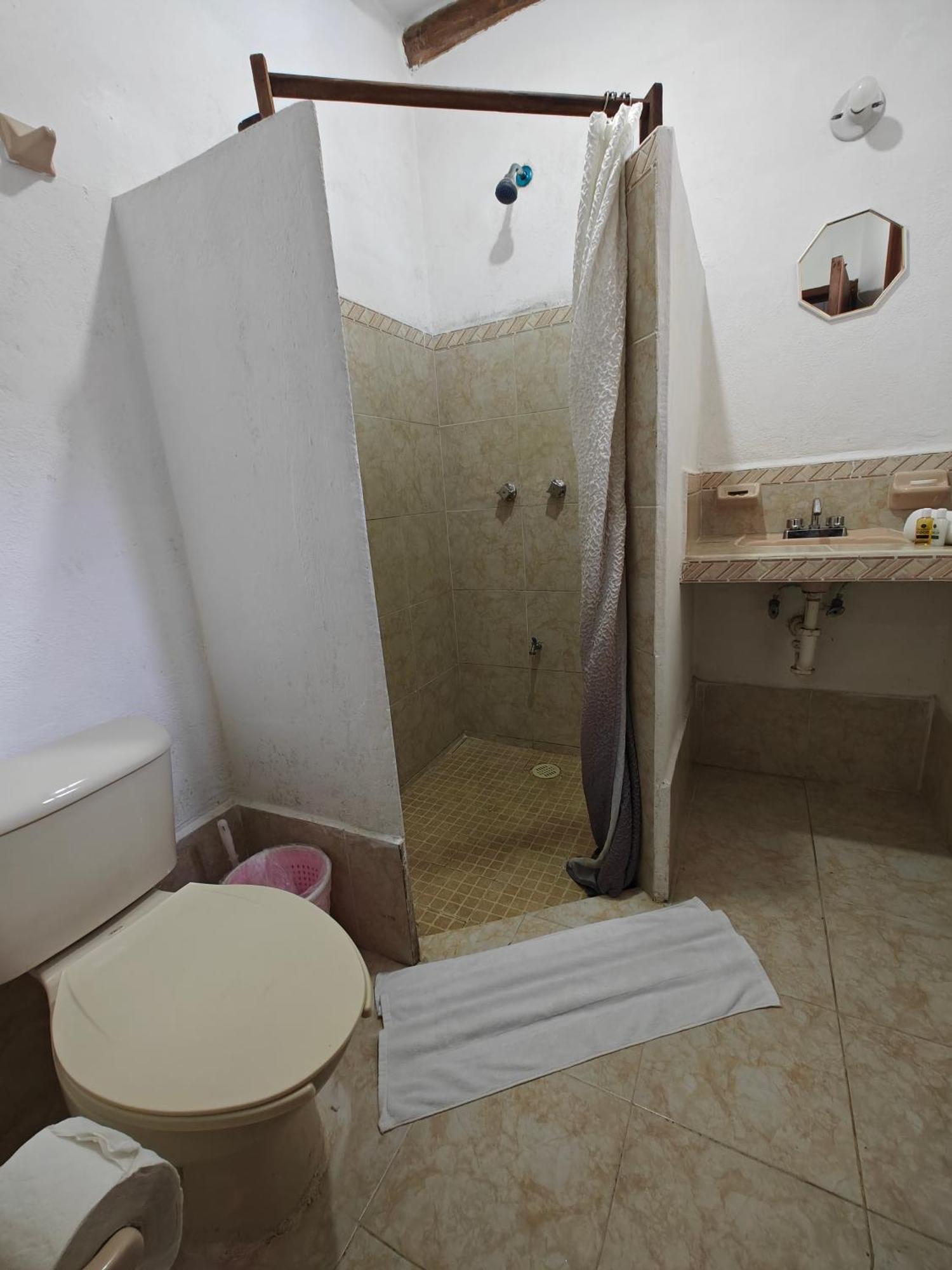 Casa Victor Avila 홀박스아일랜드 외부 사진