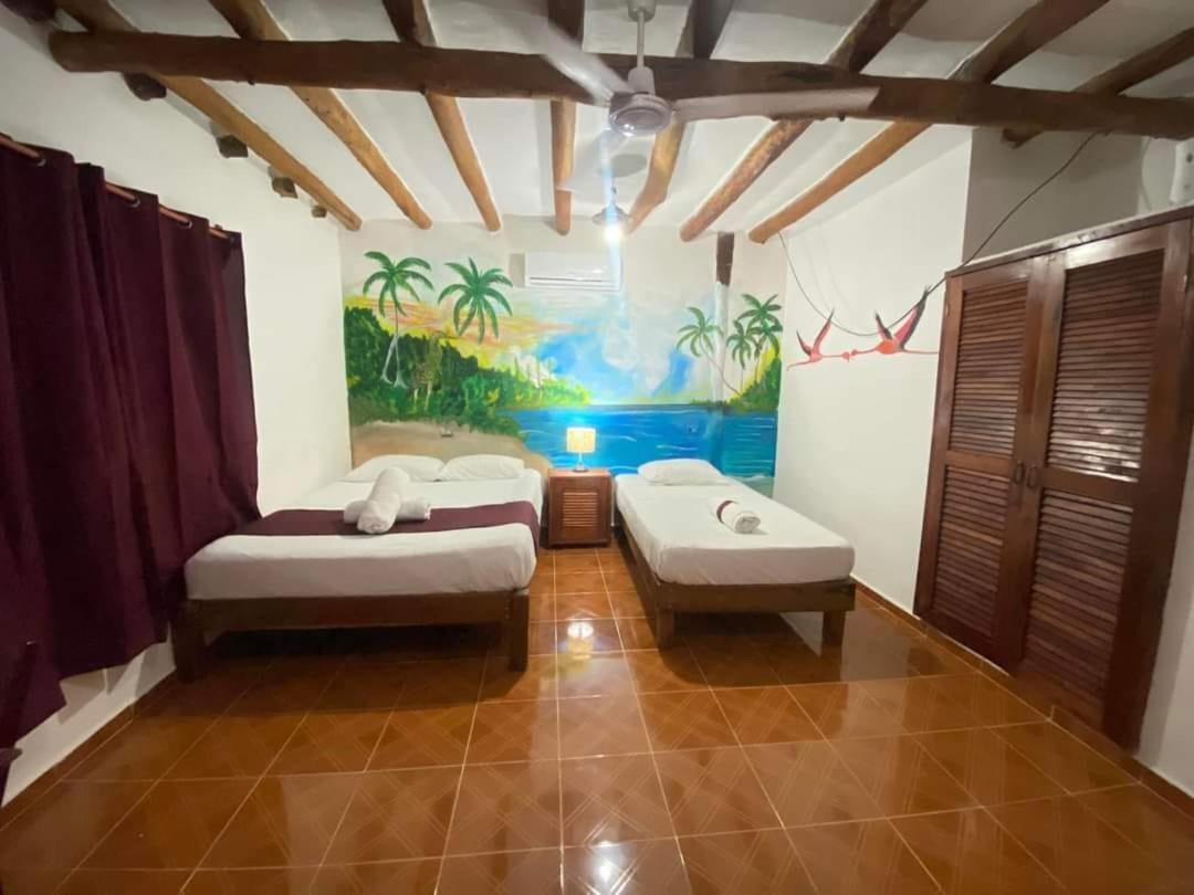 Casa Victor Avila 홀박스아일랜드 외부 사진