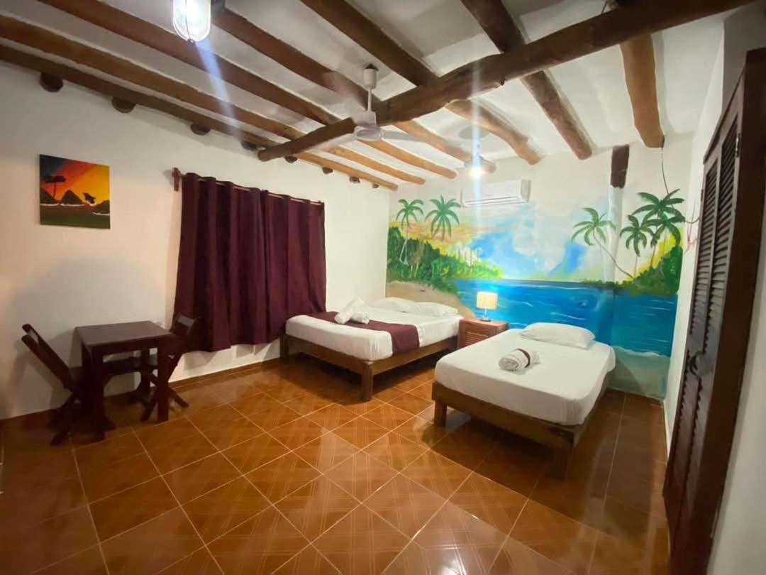 Casa Victor Avila 홀박스아일랜드 외부 사진