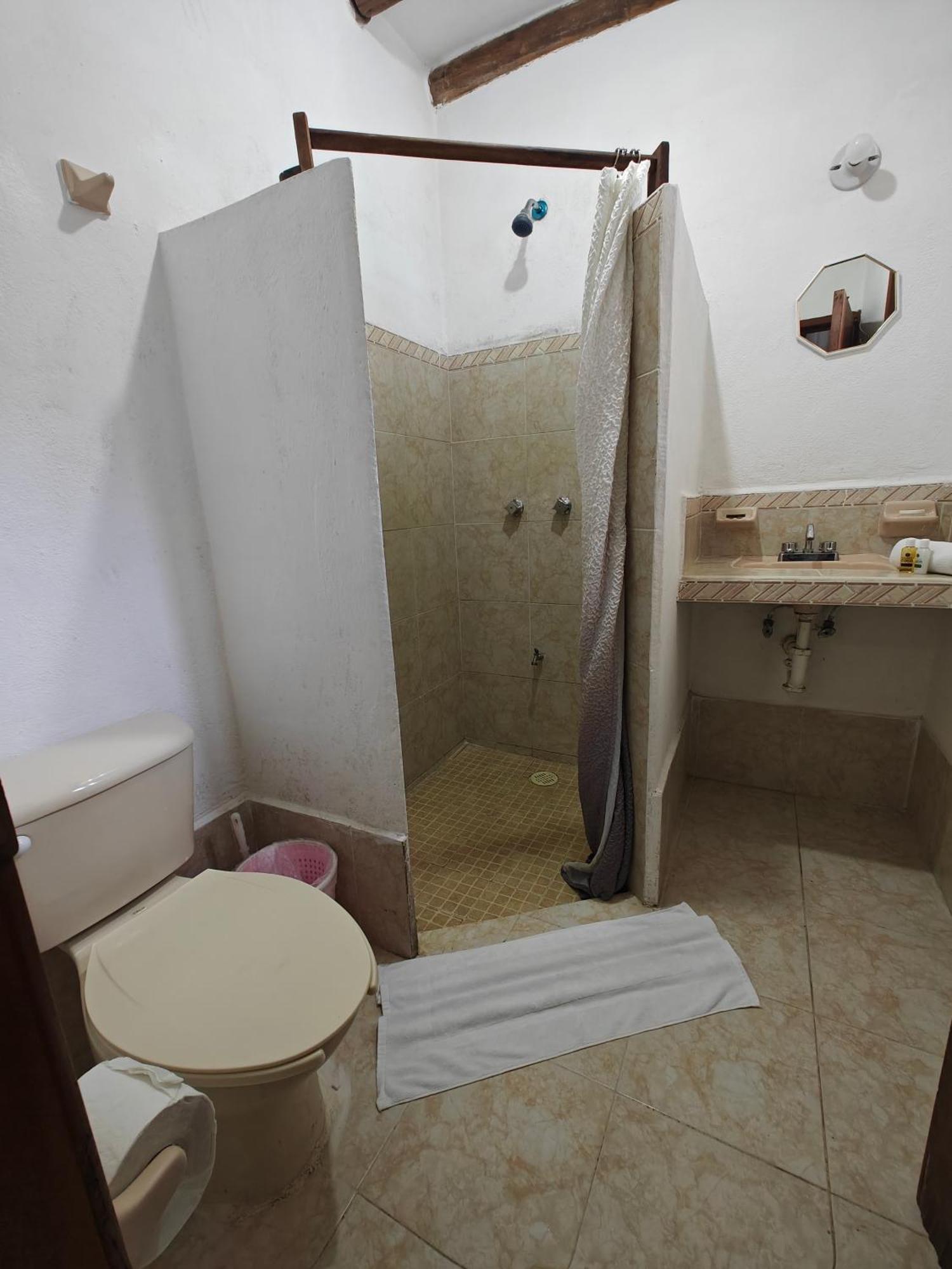 Casa Victor Avila 홀박스아일랜드 외부 사진