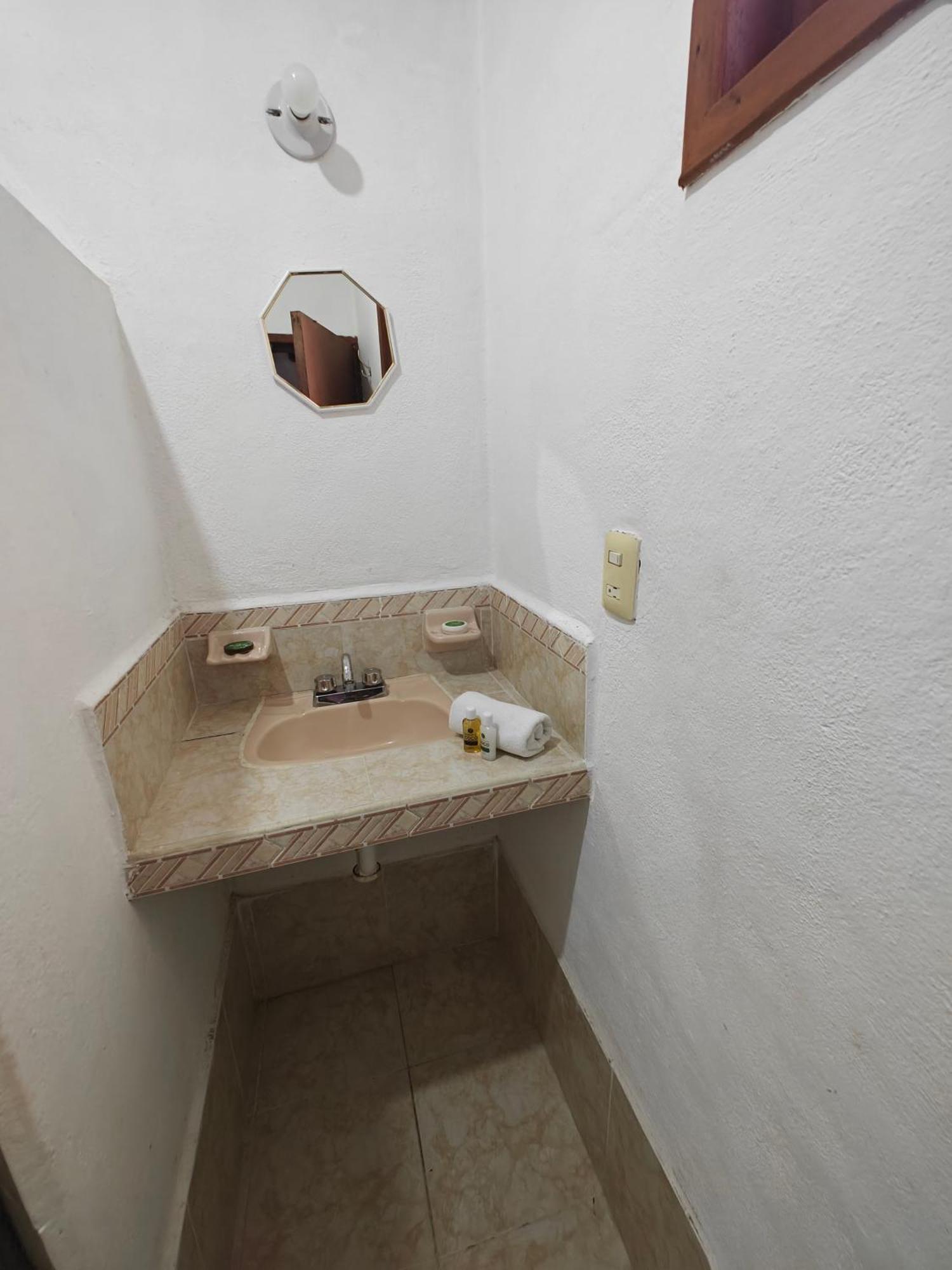 Casa Victor Avila 홀박스아일랜드 외부 사진