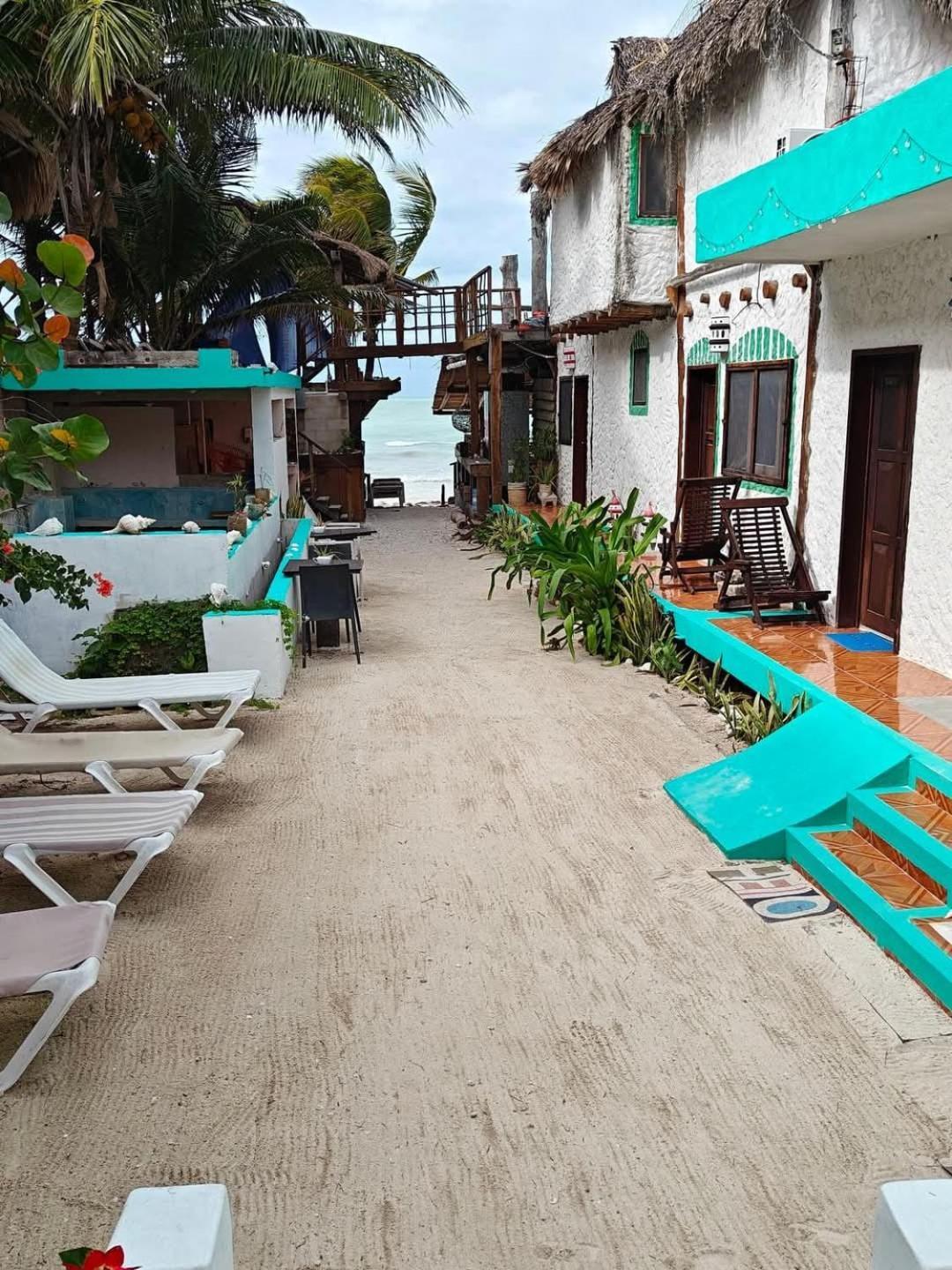 Casa Victor Avila 홀박스아일랜드 외부 사진